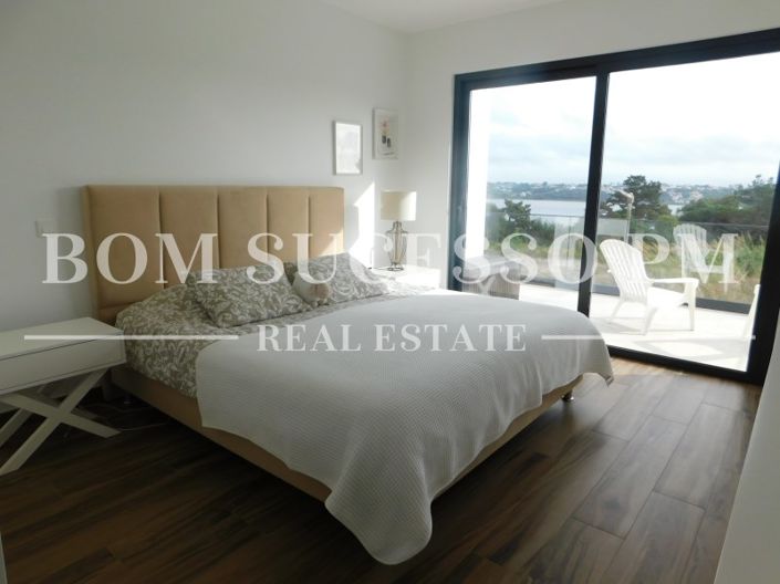 Image No.14-4 Bed House for sale