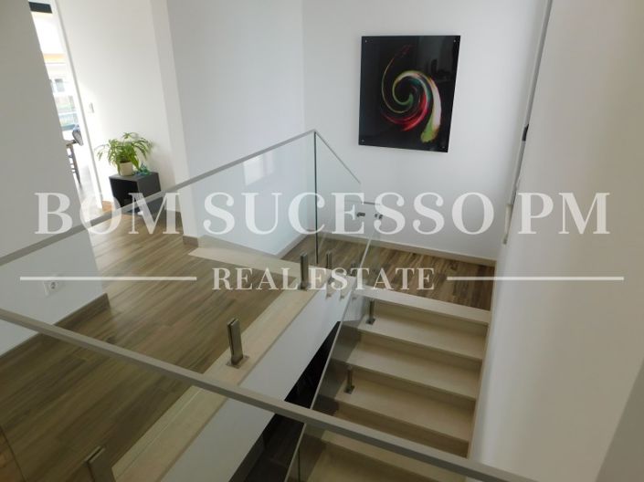 Image No.29-4 Bed House for sale