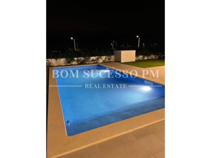 Image No.36-4 Bed House for sale