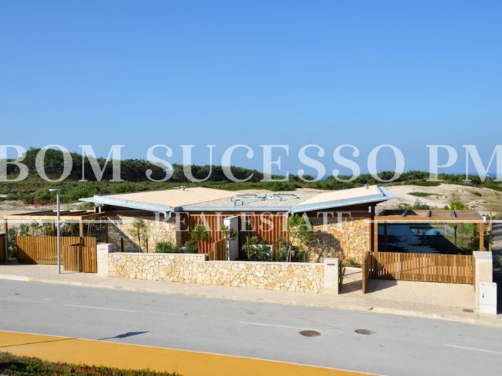 Image No.28-3 Bed Villa for sale