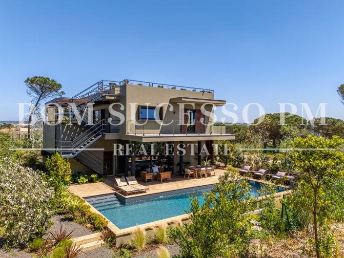 Image No.1-3 Bed House for sale