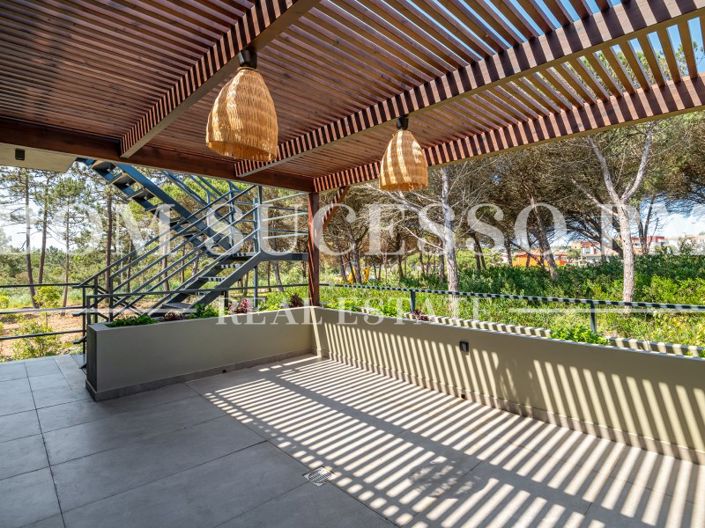 Image No.9-3 Bed House for sale