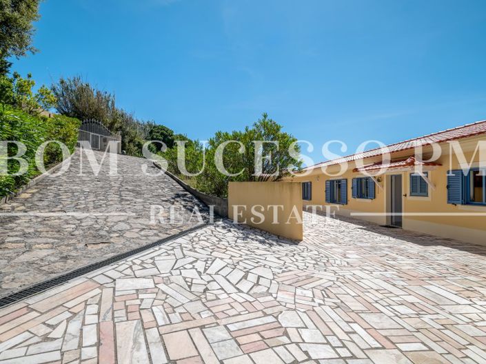 Image No.10-4 Bed House for sale