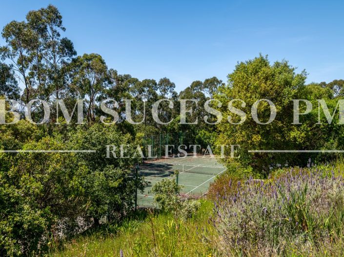 Image No.6-4 Bed House for sale