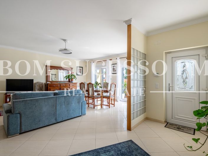 Image No.13-3 Bed House for sale