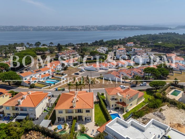 Image No.3-3 Bed House for sale