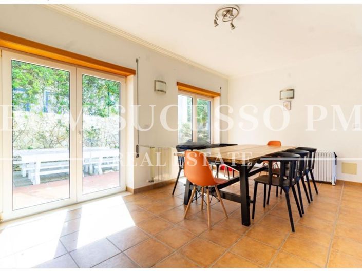 Image No.10-3 Bed House for sale