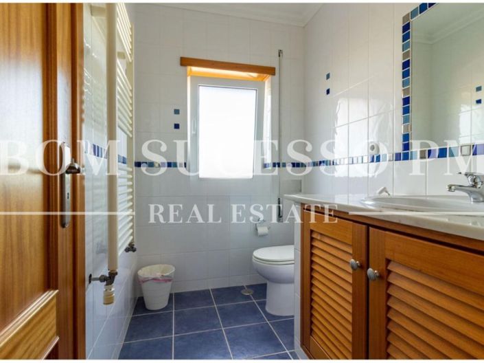 Image No.32-3 Bed House for sale