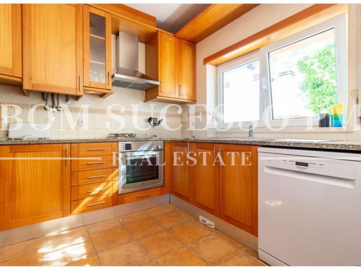 Image No.7-3 Bed House for sale