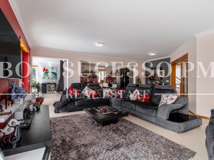 Image No.24-4 Bed House for sale