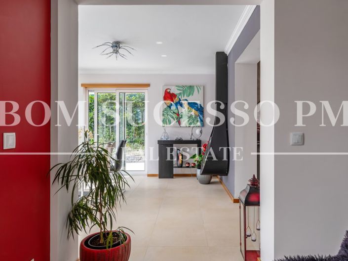 Image No.28-4 Bed House for sale