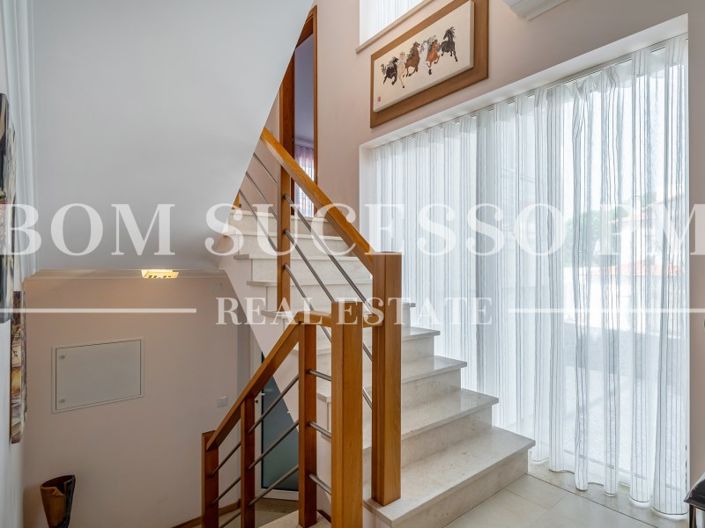 Image No.36-4 Bed House for sale