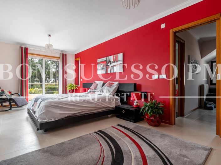 Image No.47-4 Bed House for sale