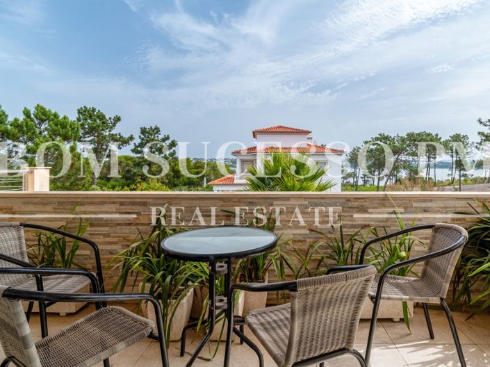 Image No.51-4 Bed House for sale