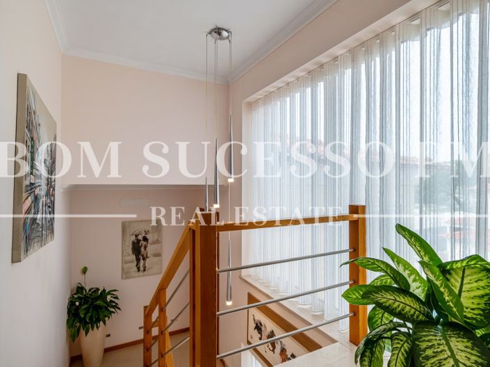 Image No.55-4 Bed House for sale