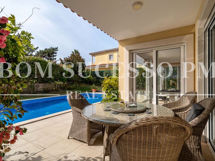 Image No.8-4 Bed House for sale