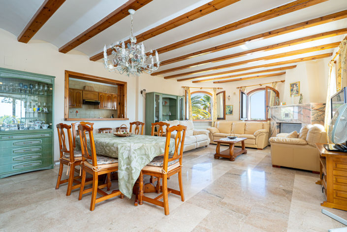 Image No.9-6 Bed Villa for sale