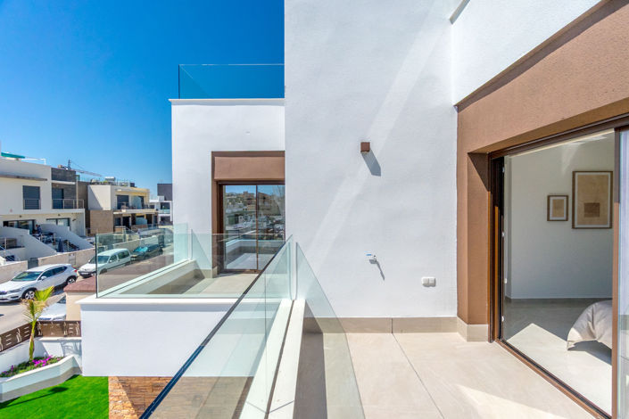 Image No.27-3 Bed Villa for sale