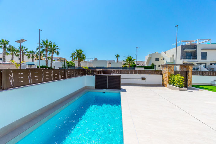 Image No.35-3 Bed Villa for sale