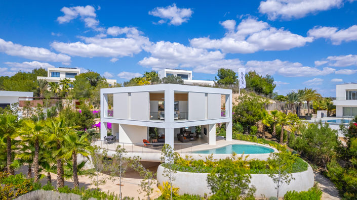 Image No.1-3 Bed Villa for sale