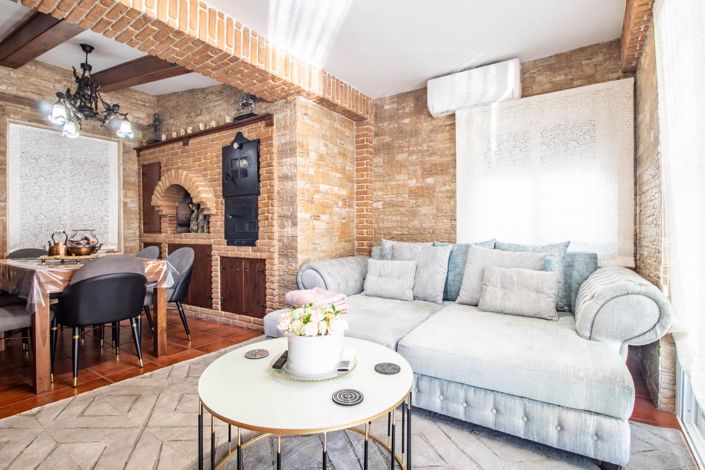 Image No.15-4 Bed Townhouse for sale