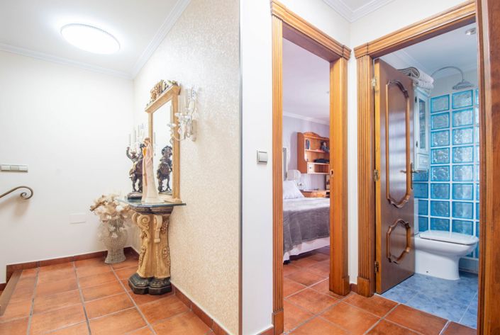 Image No.31-4 Bed Townhouse for sale