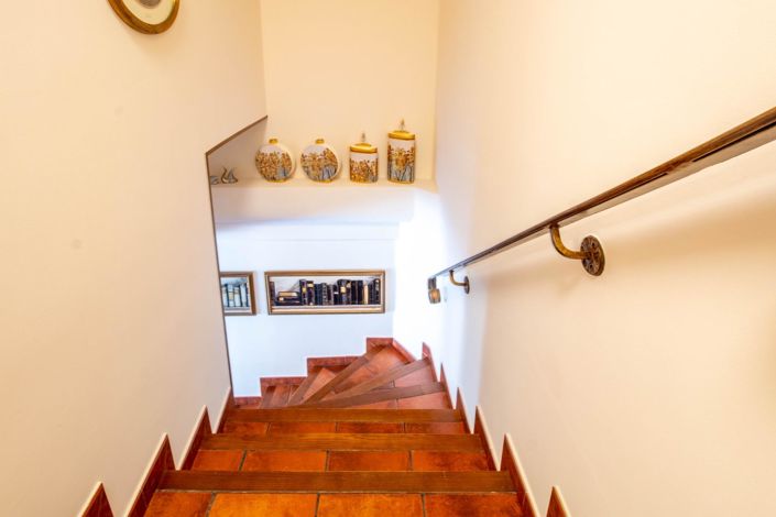 Image No.33-4 Bed Townhouse for sale