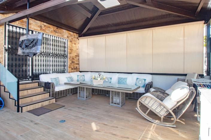 Image No.40-4 Bed Townhouse for sale