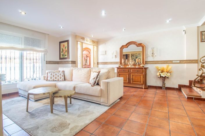 Image No.5-4 Bed Townhouse for sale