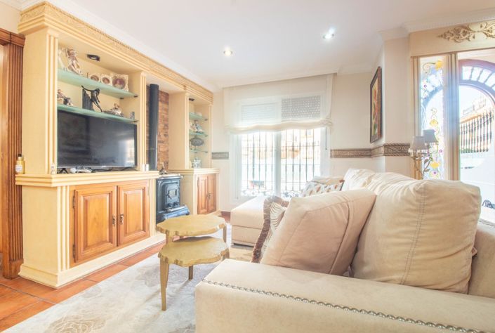 Image No.9-4 Bed Townhouse for sale