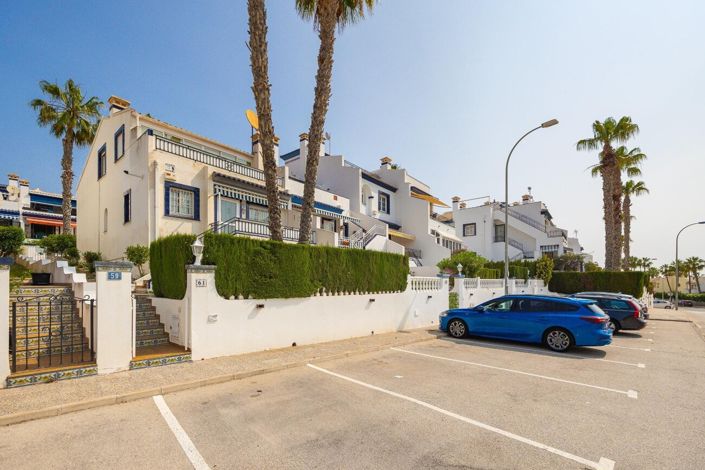 Image No.1-3 Bed Townhouse for sale