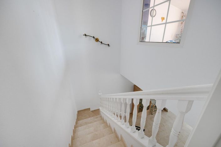 Image No.29-3 Bed Townhouse for sale