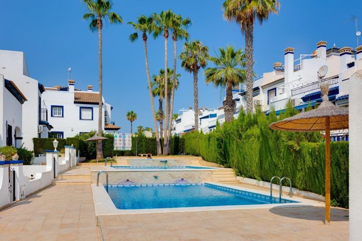 Image No.38-3 Bed Townhouse for sale