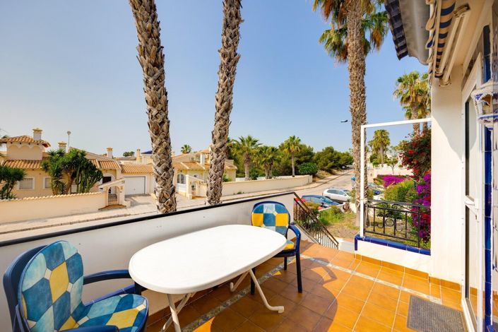 Image No.4-3 Bed Townhouse for sale