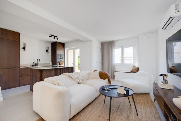 Image No.13-3 Bed Townhouse for sale