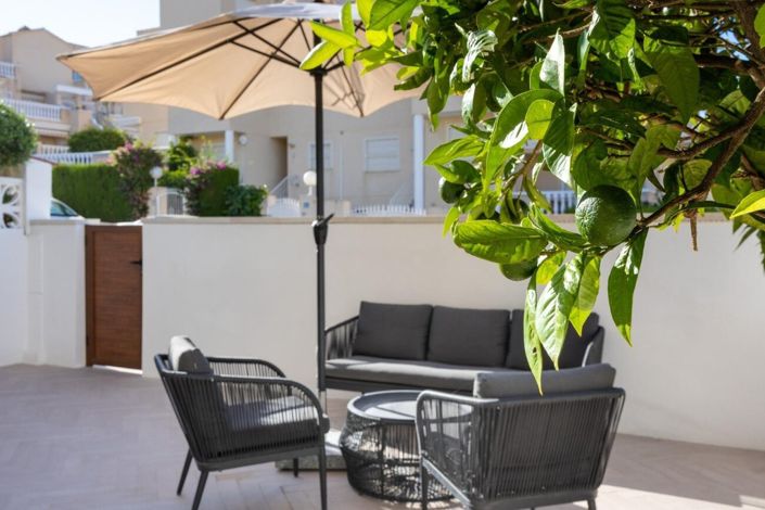 Image No.6-3 Bed Townhouse for sale