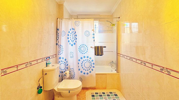 Image No.31-3 Bed Townhouse for sale