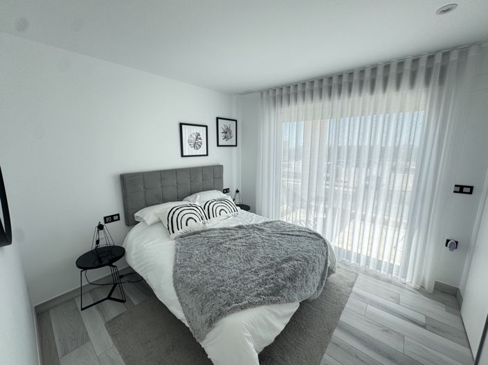 Image No.20-4 Bed Villa for sale