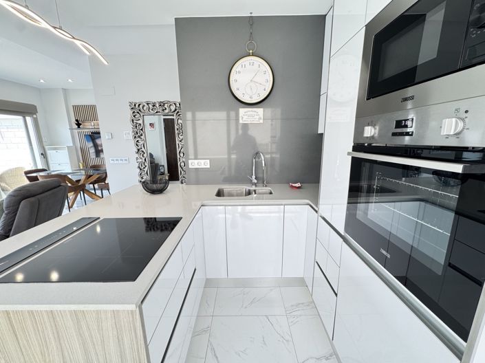 Image No.9-4 Bed Villa for sale