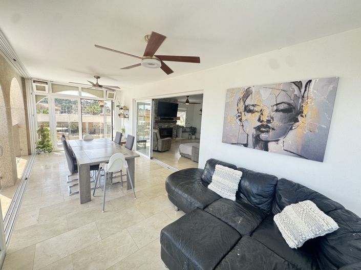 Image No.8-5 Bed Villa for sale