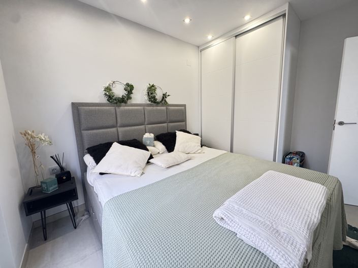 Image No.12-3 Bed Villa for sale