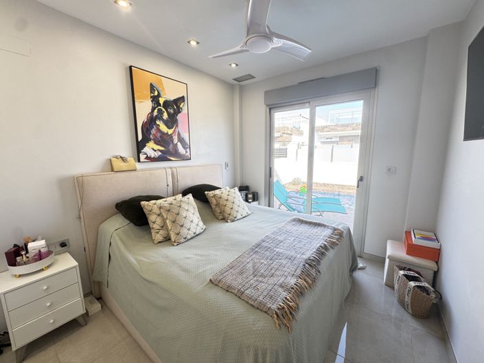 Image No.15-3 Bed Villa for sale