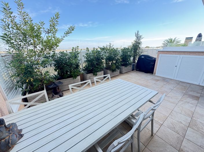 Image No.31-2 Bed Apartment for sale