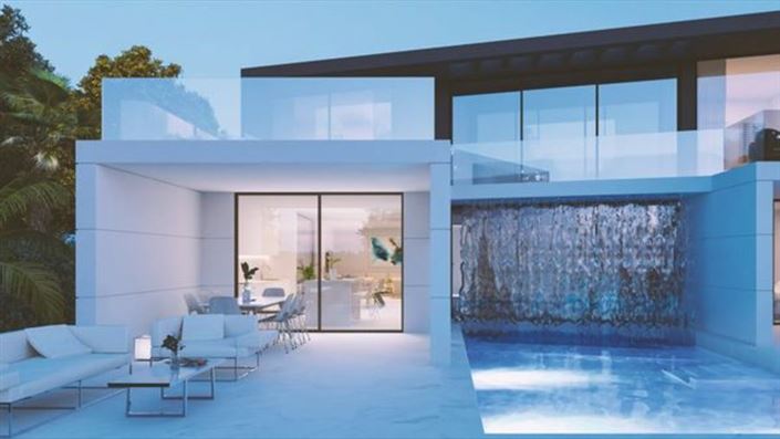 Image No.2-4 Bed Villa for sale