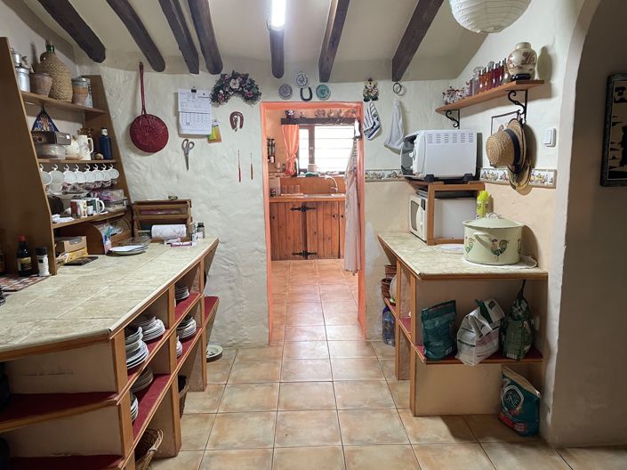 Image No.30-4 Bed Country House for sale