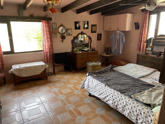 Image No.33-4 Bed Country House for sale