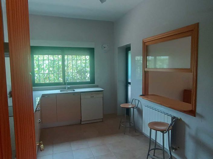 Image No.10-3 Bed Country House for sale