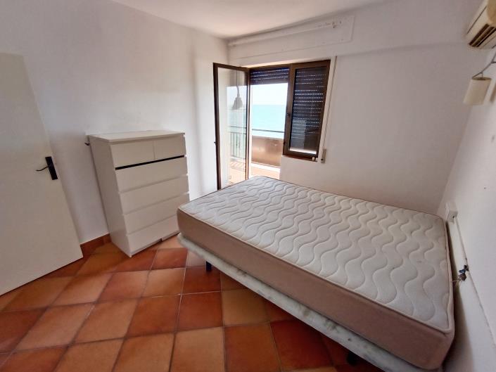 Image No.14-3 Bed Semi-Detached for sale