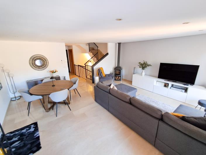 Image No.7-3 Bed Townhouse for sale