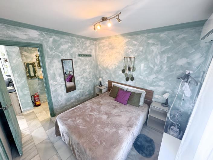 Image No.10-1 Bed Apartment for sale